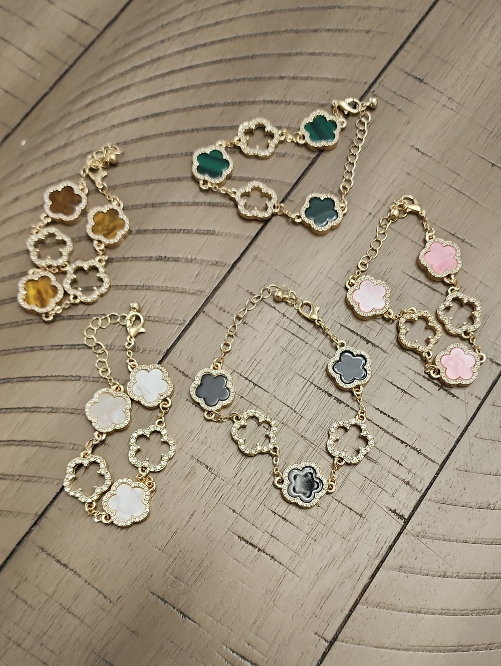 5pcs Luxury Elegant Rhinestone Hollow Clover Sweet Multicolor Mixed Clover Girls